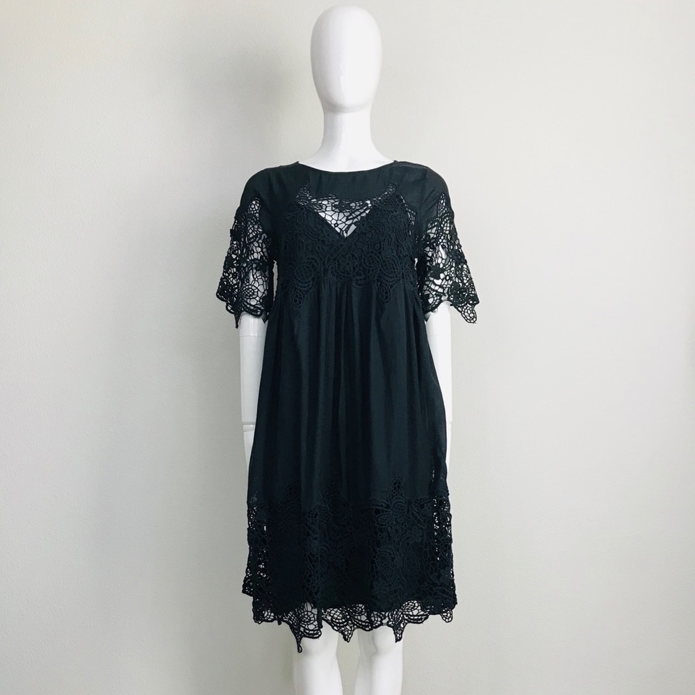 VELVET by GRAHAM and SPENCER cotton lace dress